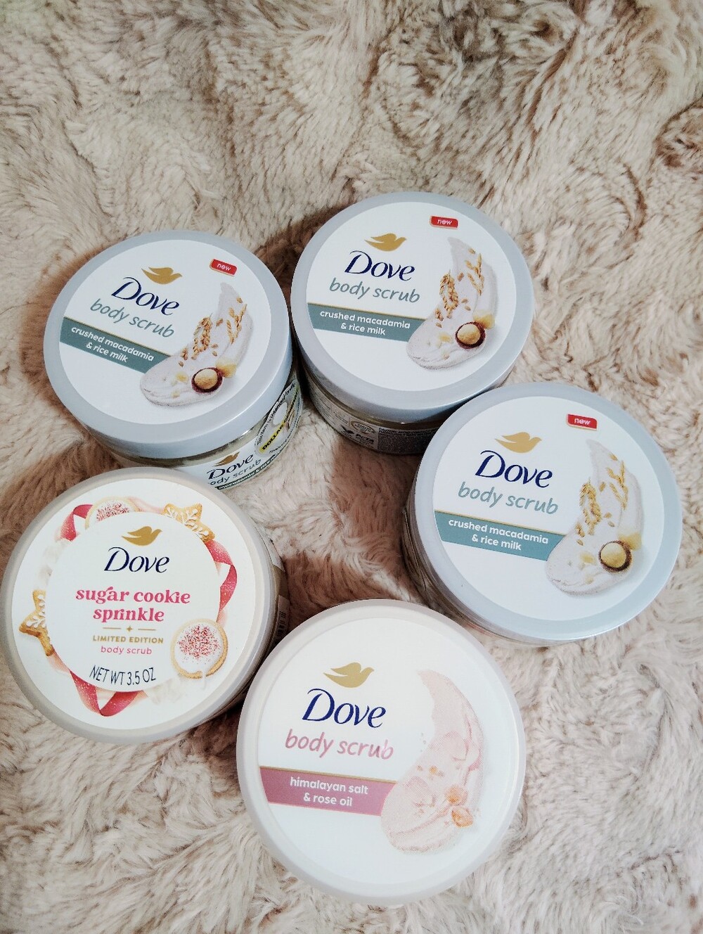 NEW!! BUNDLE OF 5!! Dove 3.5 Oz Body Scrubs